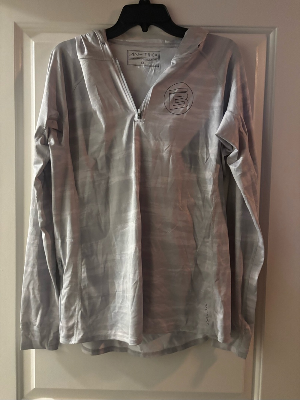 Lightweight Long Sleeve Hooded Tee - Gray